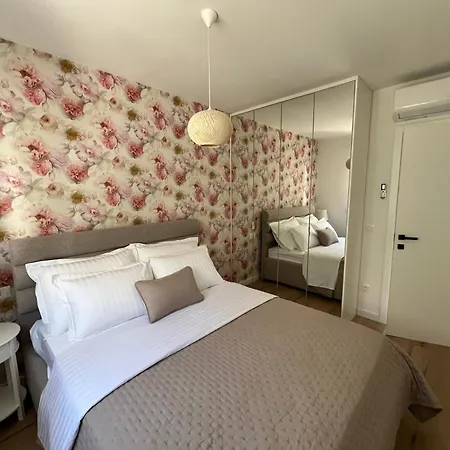 One-bedroom With Private Parking * ماكارسكا