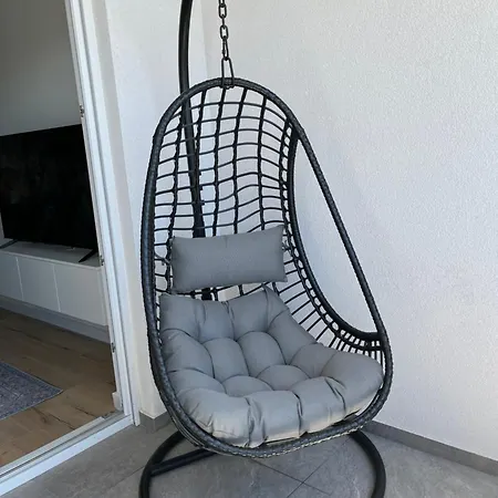 Apartment One-bedroom With Private Parking